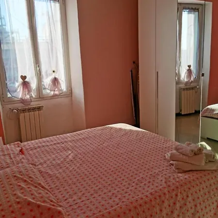 Spacious With Sea View In The Heart Of 85 M² * Genoa
