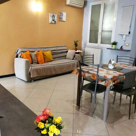Spacious With Sea View In The Heart Of 85 M² * Genoa